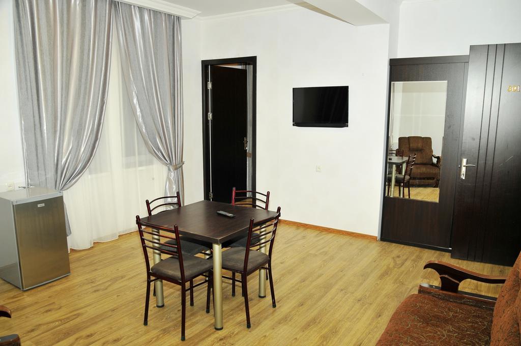 Alma-Ata Hotel Borjomi ห้อง รูปภาพ