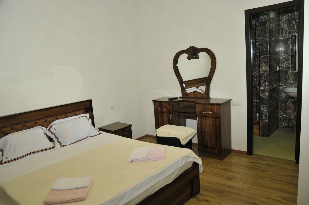 Alma-Ata Hotel Borjomi ภายนอก รูปภาพ