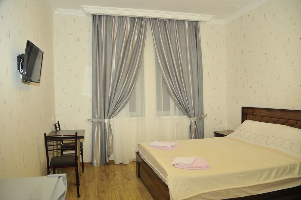 Alma-Ata Hotel Borjomi ภายนอก รูปภาพ