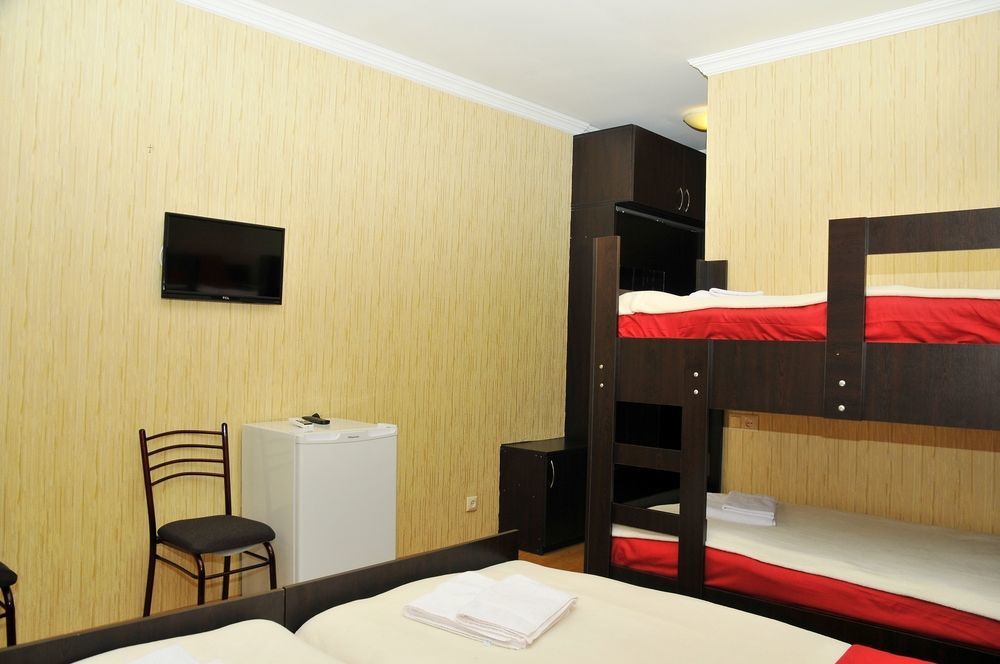 Alma-Ata Hotel Borjomi ภายนอก รูปภาพ
