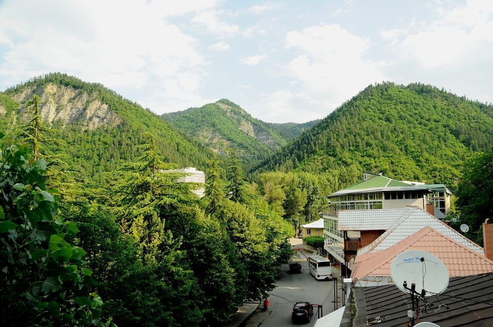 Alma-Ata Hotel Borjomi ภายนอก รูปภาพ
