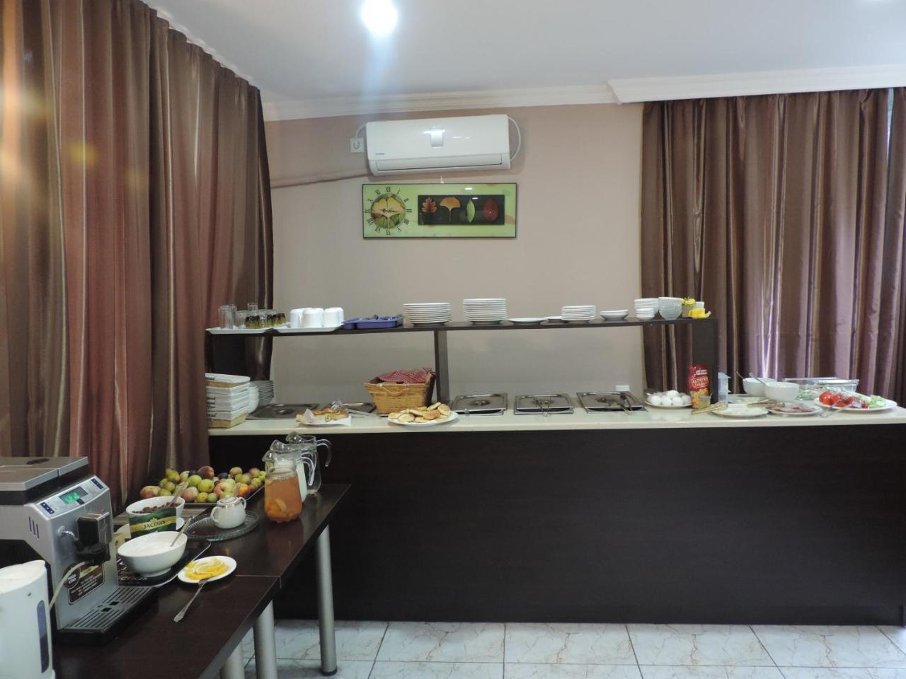 Alma-Ata Hotel Borjomi ภายนอก รูปภาพ